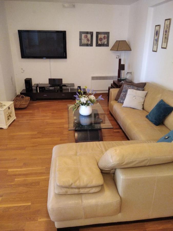 Apartmani Petrovac Na Moru Luaran gambar