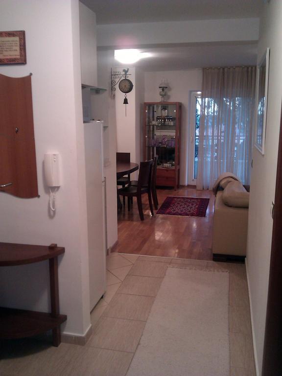 Apartmani Petrovac Na Moru Bilik gambar